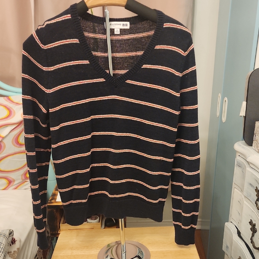 Uniqlo Black and Pink V-Neck Sweater with Stripes